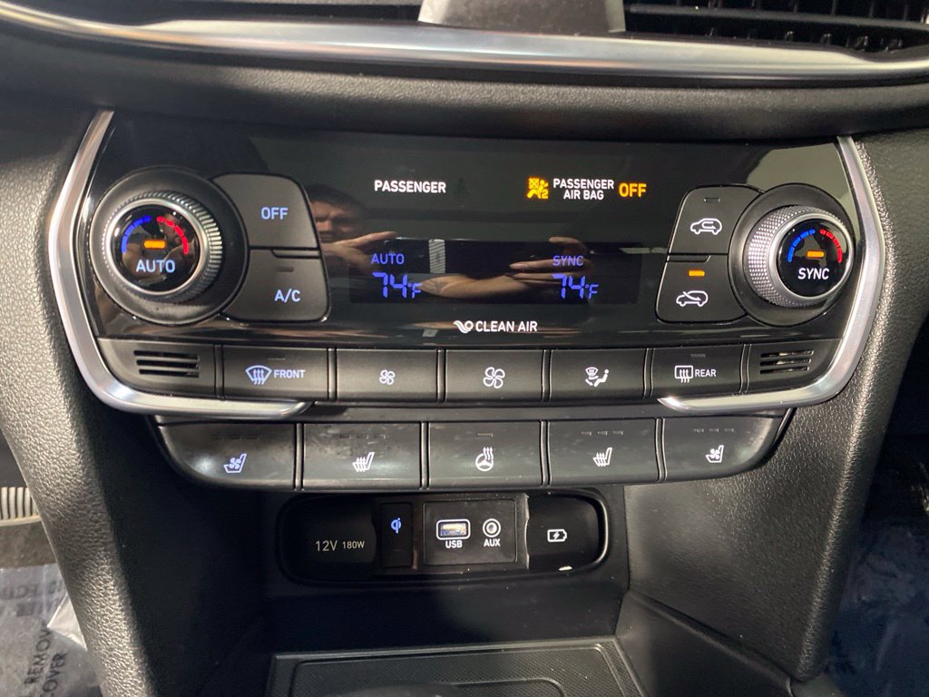 Used 2020 Hyundai Santa Fe Limited AWD/4WD image 21