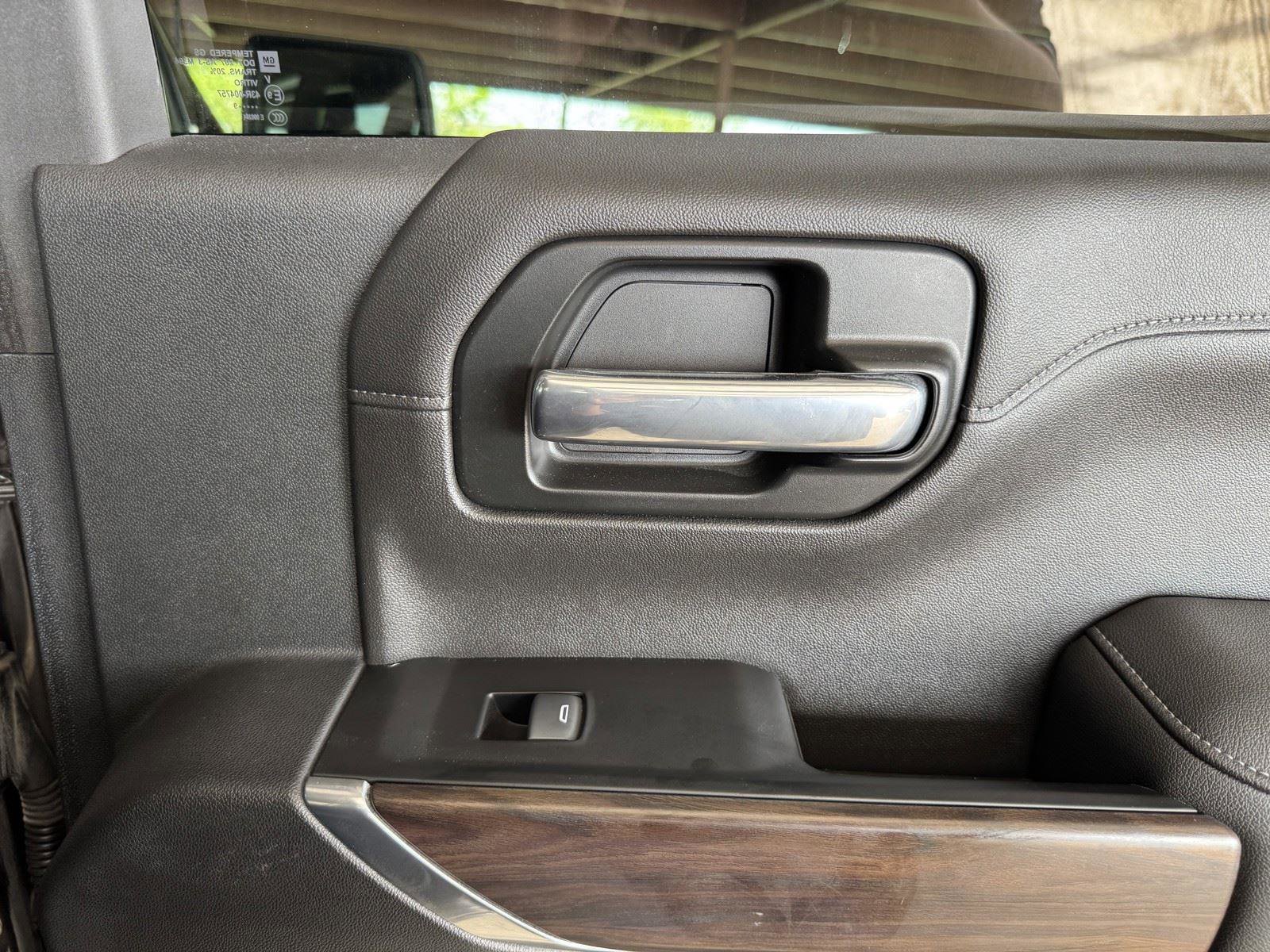 Used 2019 GMC Sierra 1500 SLT AWD/4WD image 34