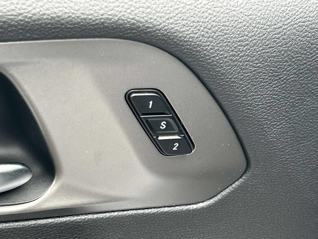 New 2027 Chrysler Pacifica Limited FWD image 22