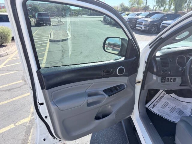 Used 2015 Toyota Tacoma 4x4 Double Cab image 8