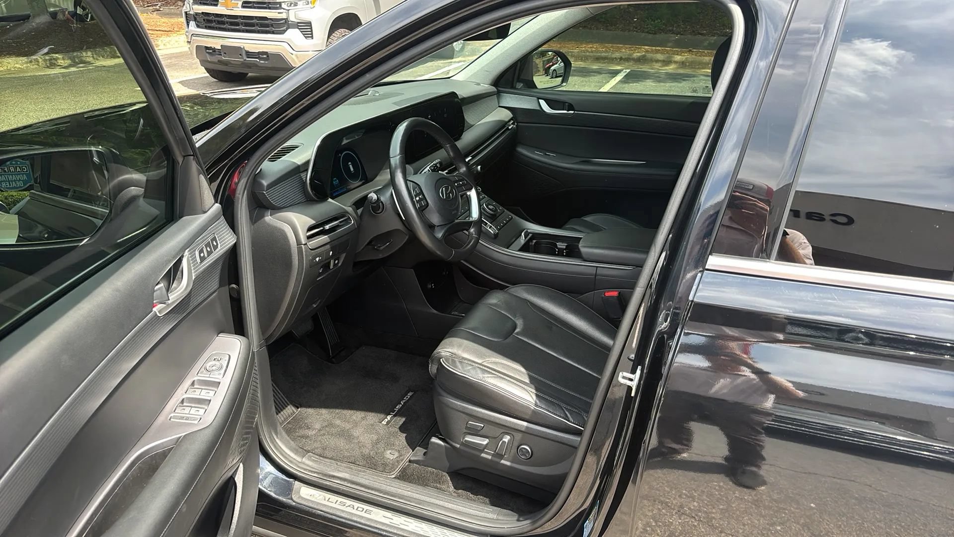 Used 2024 Hyundai Palisade Limited FWD image 20