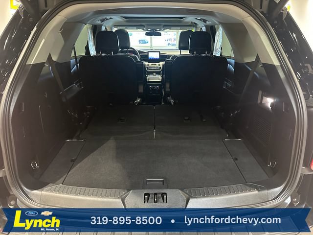 Used 2021 Ford Explorer XLT w/ Equipment Group 202A AWD/4WD image 23