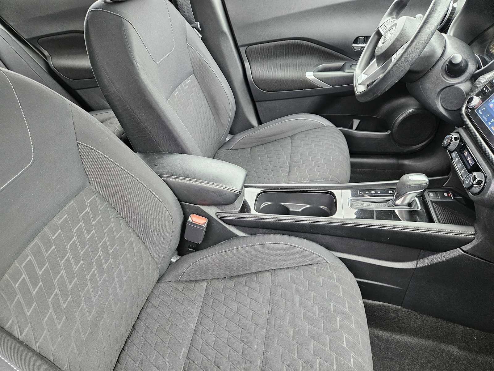 Used 2022 Nissan Kicks SV FWD image 14