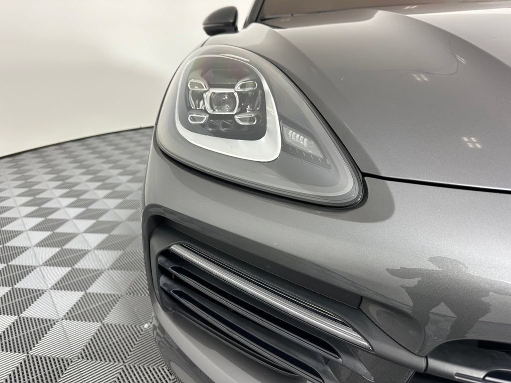 Certified 2023 Porsche Cayenne Coupe AWD/4WD image 9
