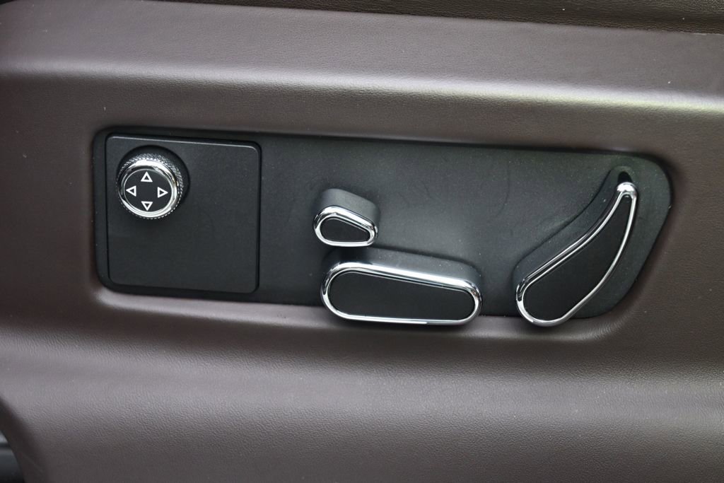 Used 2023 Bentley Bentayga image 14