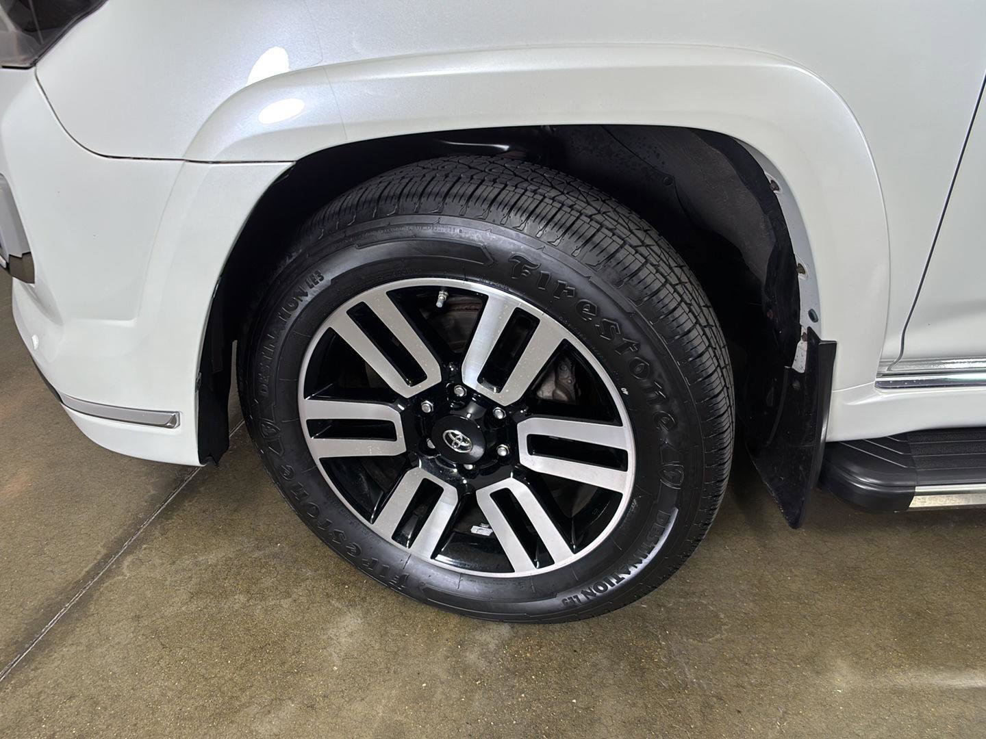 Used 2019 Toyota 4Runner Limited AWD/4WD image 4