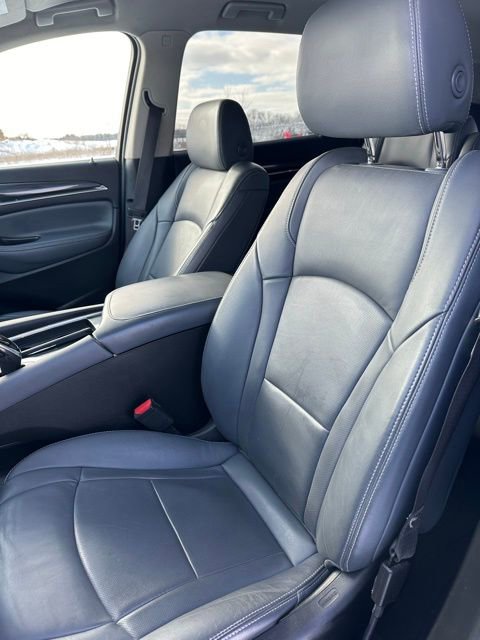 Used 2019 Buick Enclave Essence image 24