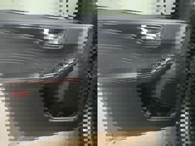 Used 2024 Ford Escape ST-Line w/ Tech Pack #1 AWD/4WD image 17