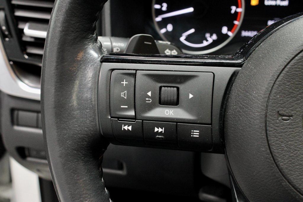 Certified 2021 Nissan Rogue SV w/ Premium Package image 32