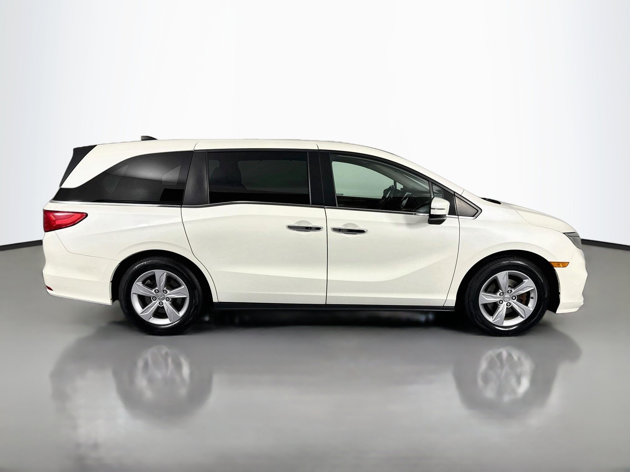 Certified 2019 Honda Odyssey EX-L image 4