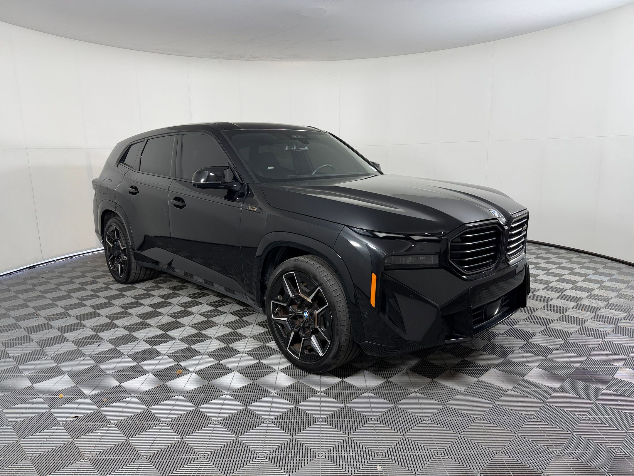 Used 2023 BMW XM AWD/4WD image 7