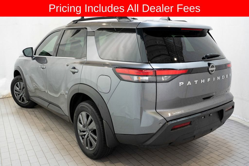 Certified 2024 Nissan Pathfinder SV w/ SV Premium Package FWD image 3