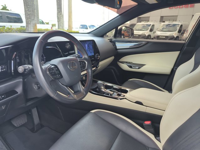 Used 2024 Lexus NX 250 FWD w/ Towing Package (2000 Lbs) image 9