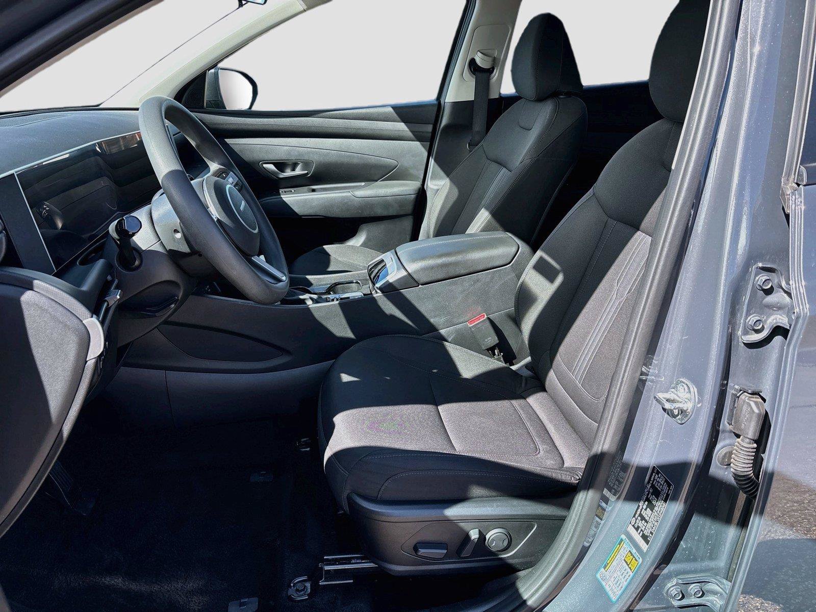 Certified 2025 Hyundai Tucson SEL AWD/4WD image 5