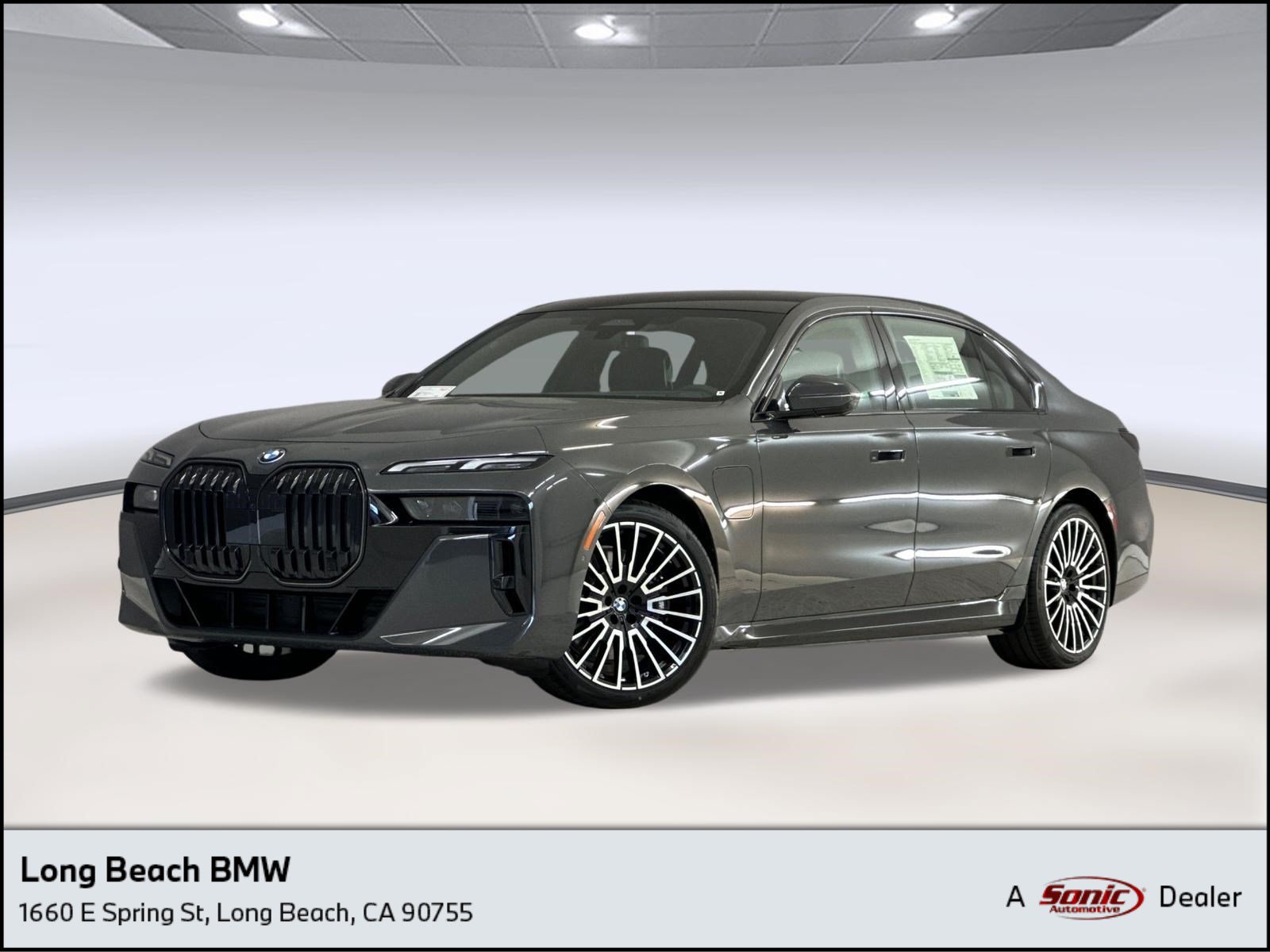 New 2026 BMW 750e xDrive w/ Premium Package AWD/4WD image 1