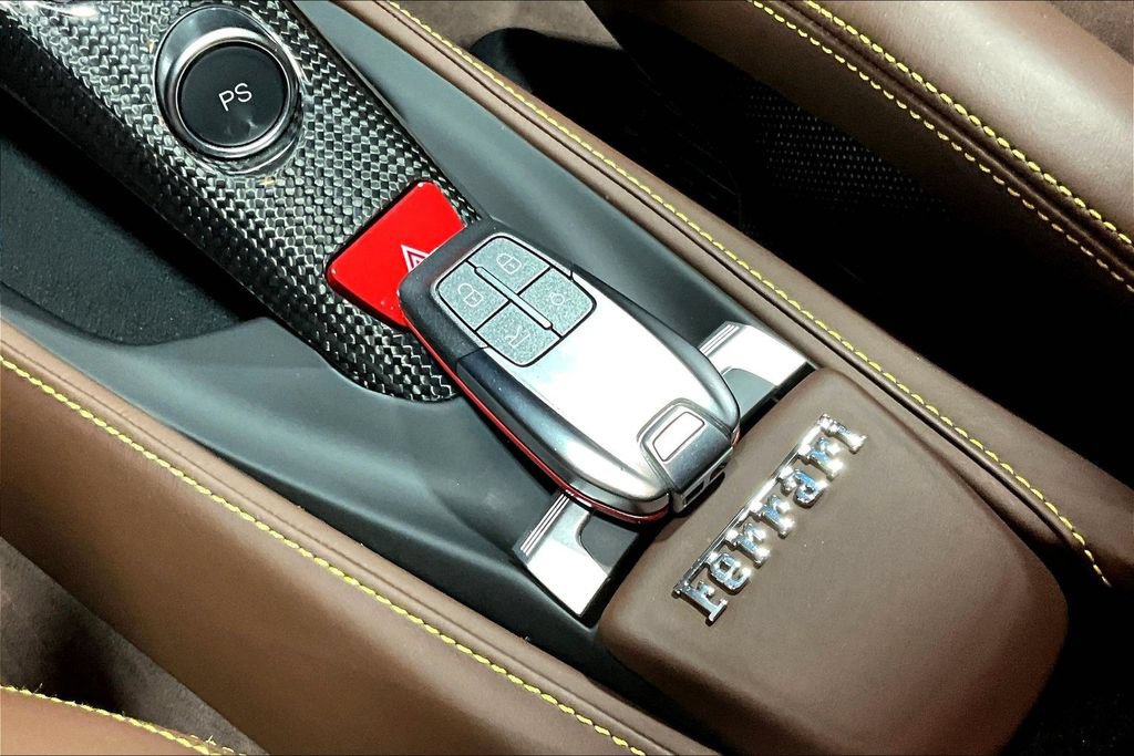 Used 2018 Ferrari 488 GTB RWD image 29