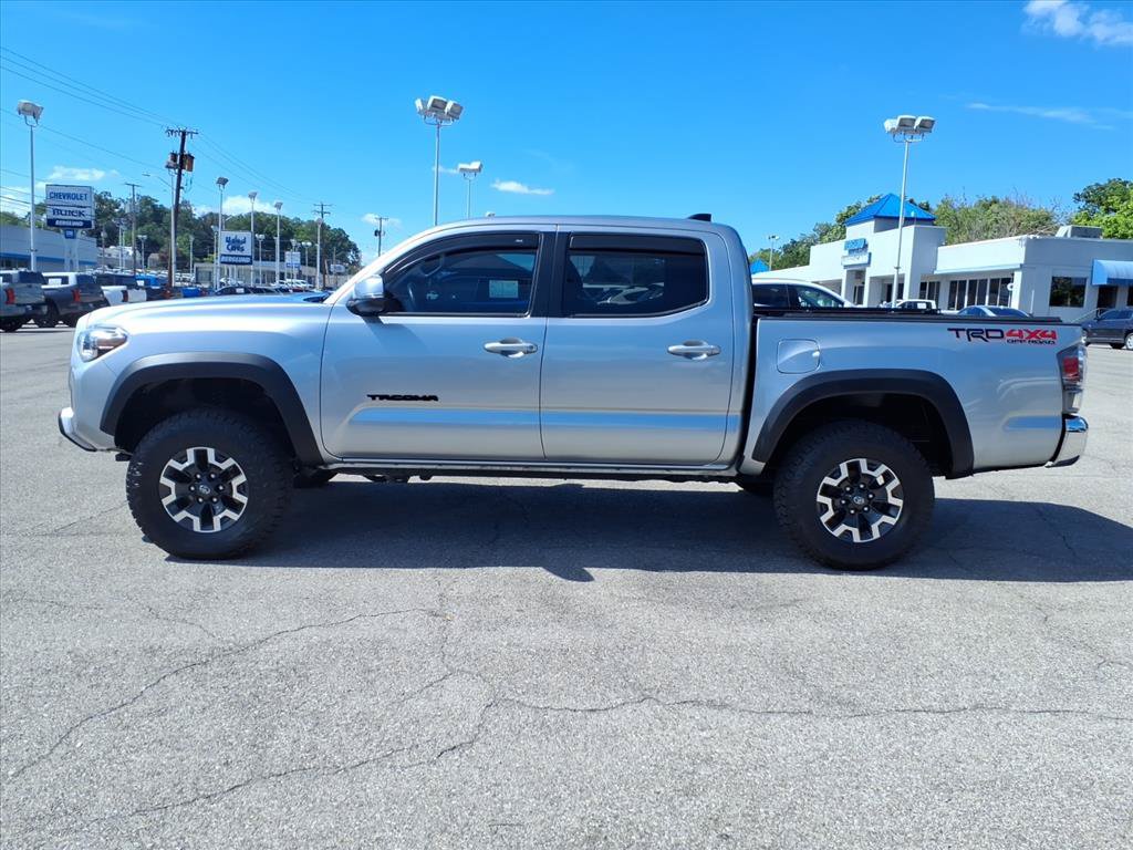 Used 2023 Toyota Tacoma TRD Off-Road AWD/4WD image 7