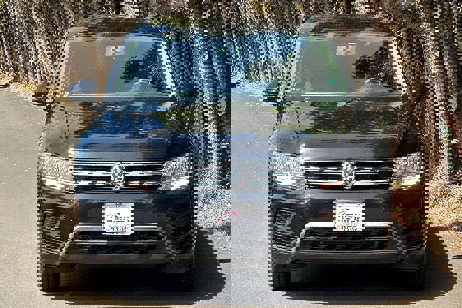 Used 2018 Volkswagen Tiguan S w/ 3rd Row Seat Package image 9