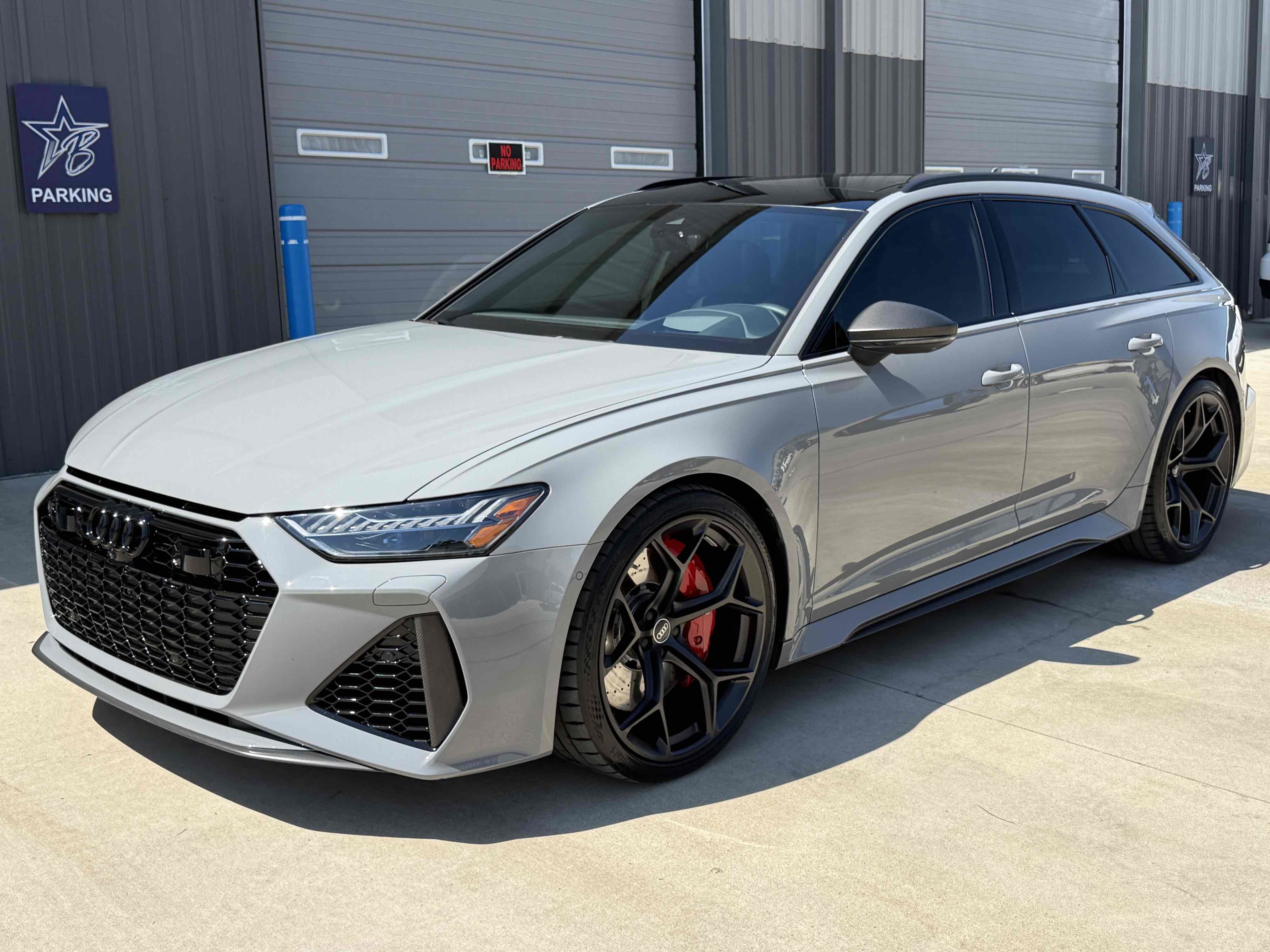 Used 2025 Audi RS 6 performance w/ Matte Carbon Package AWD/4WD image 85