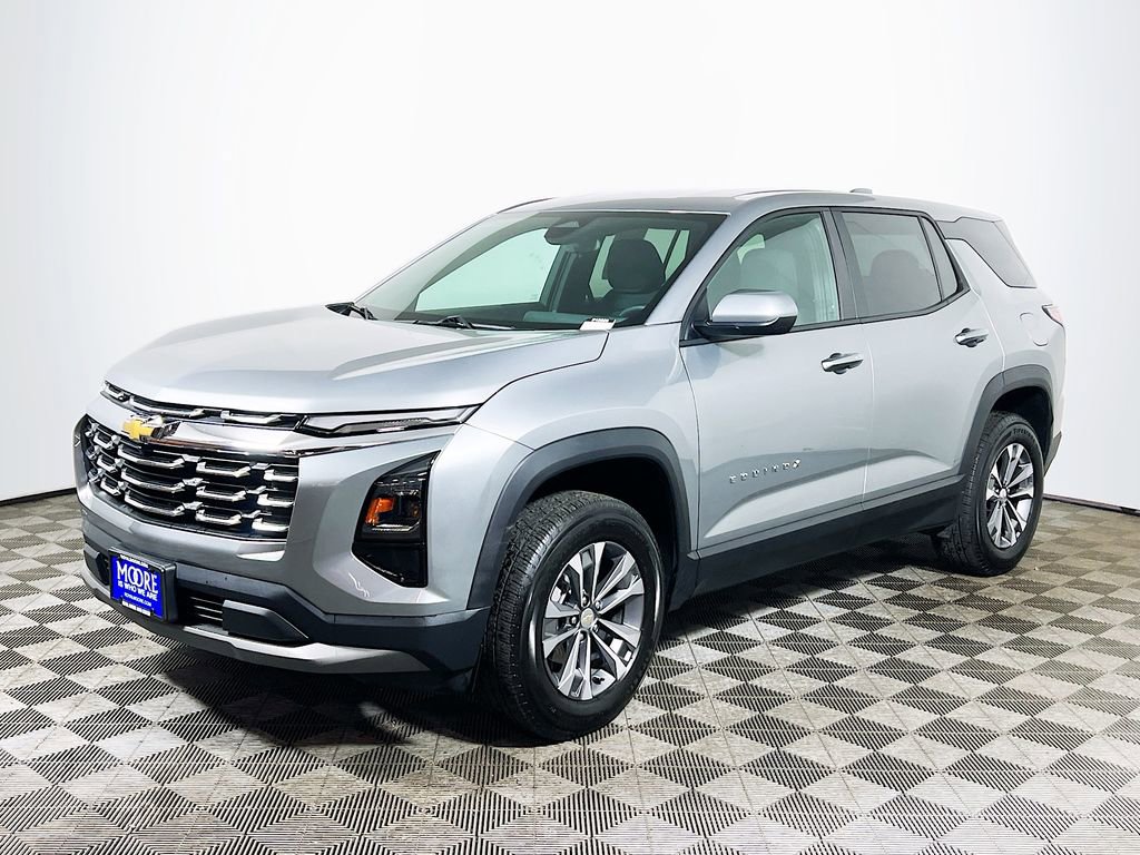 Used 2026 Chevrolet Equinox LT FWD image 3