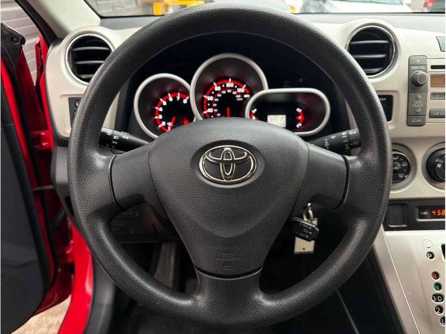 Used 2009 Toyota Matrix FWD image 14