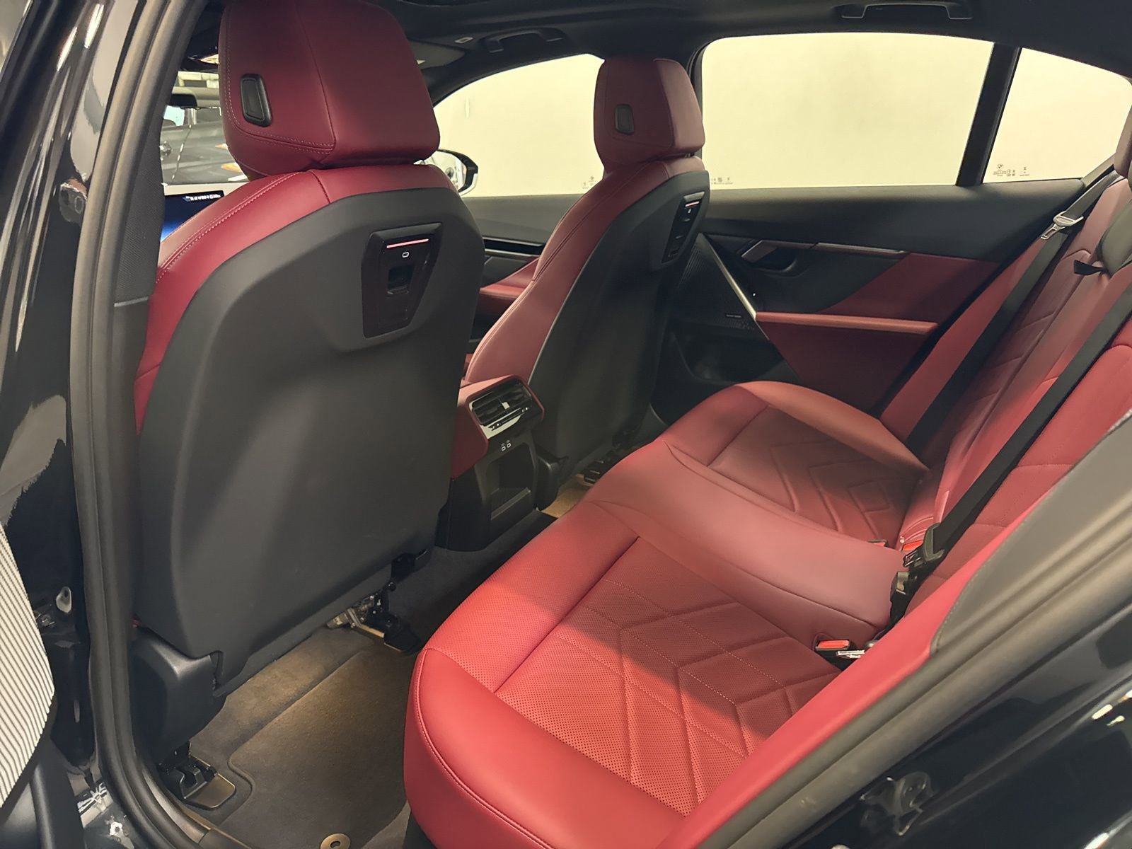 Used 2025 BMW 530i image 13