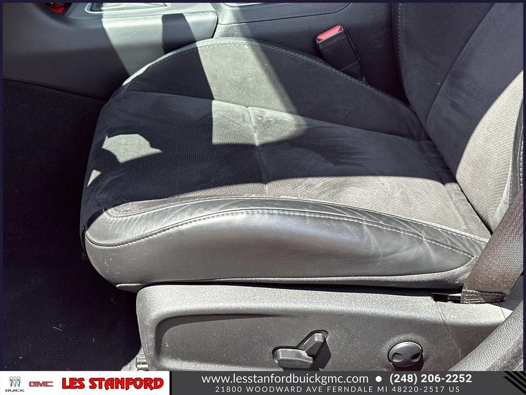 Used 2023 Dodge Charger R/T w/ Plus Group RWD image 18