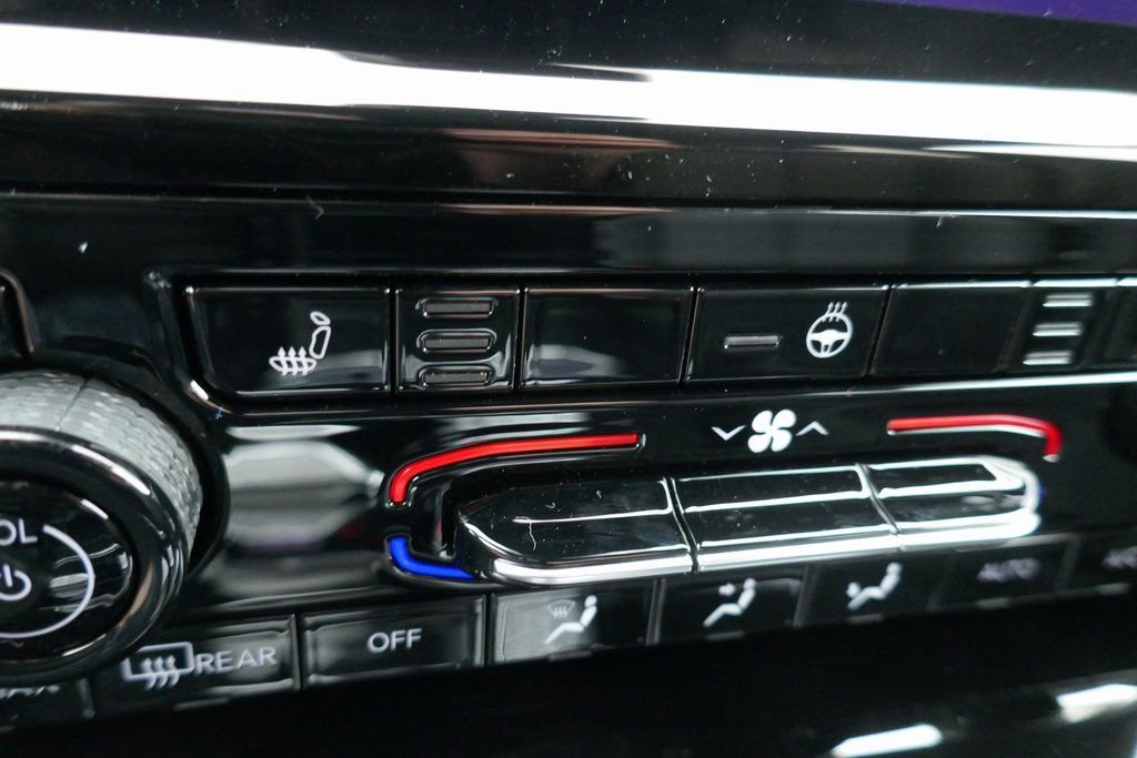 New 2025 Jeep Grand Cherokee L Limited image 19