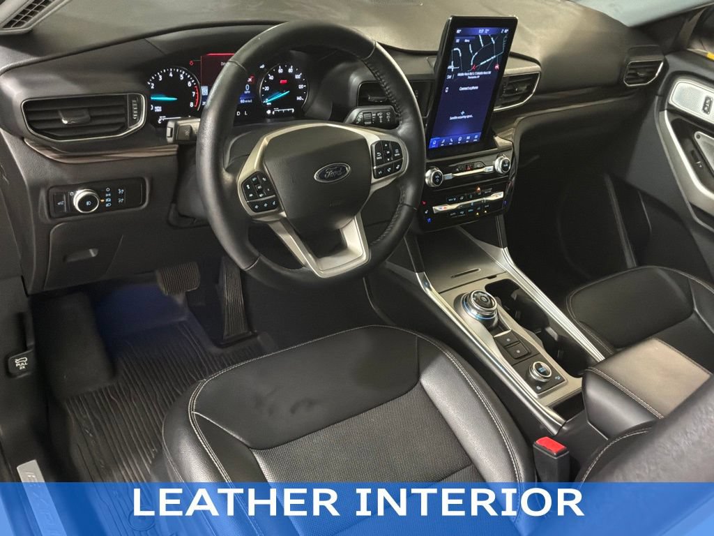 Used 2023 Ford Explorer Limited w/ Limited Technology Package AWD/4WD image 17