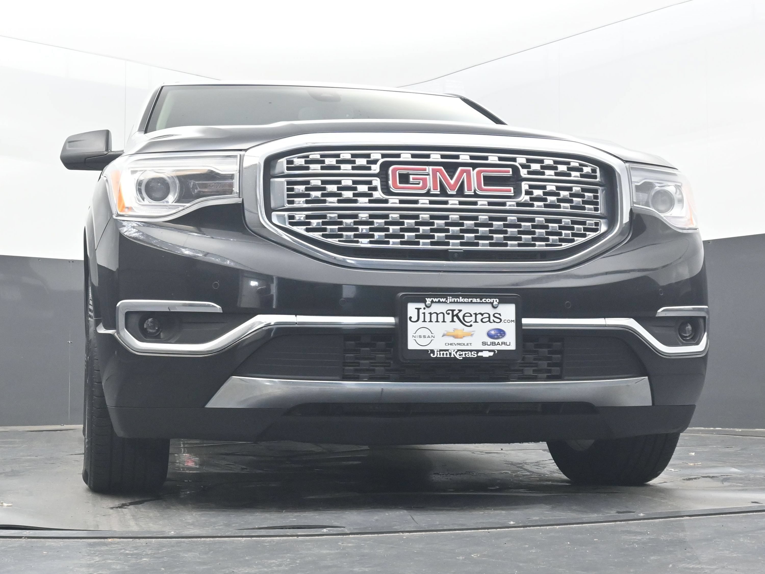 Used 2018 GMC Acadia Denali w/ Technology Package AWD/4WD image 21