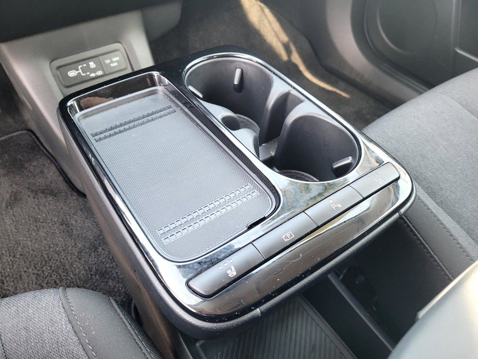 Certified 2025 Hyundai Ioniq 5 SE image 19