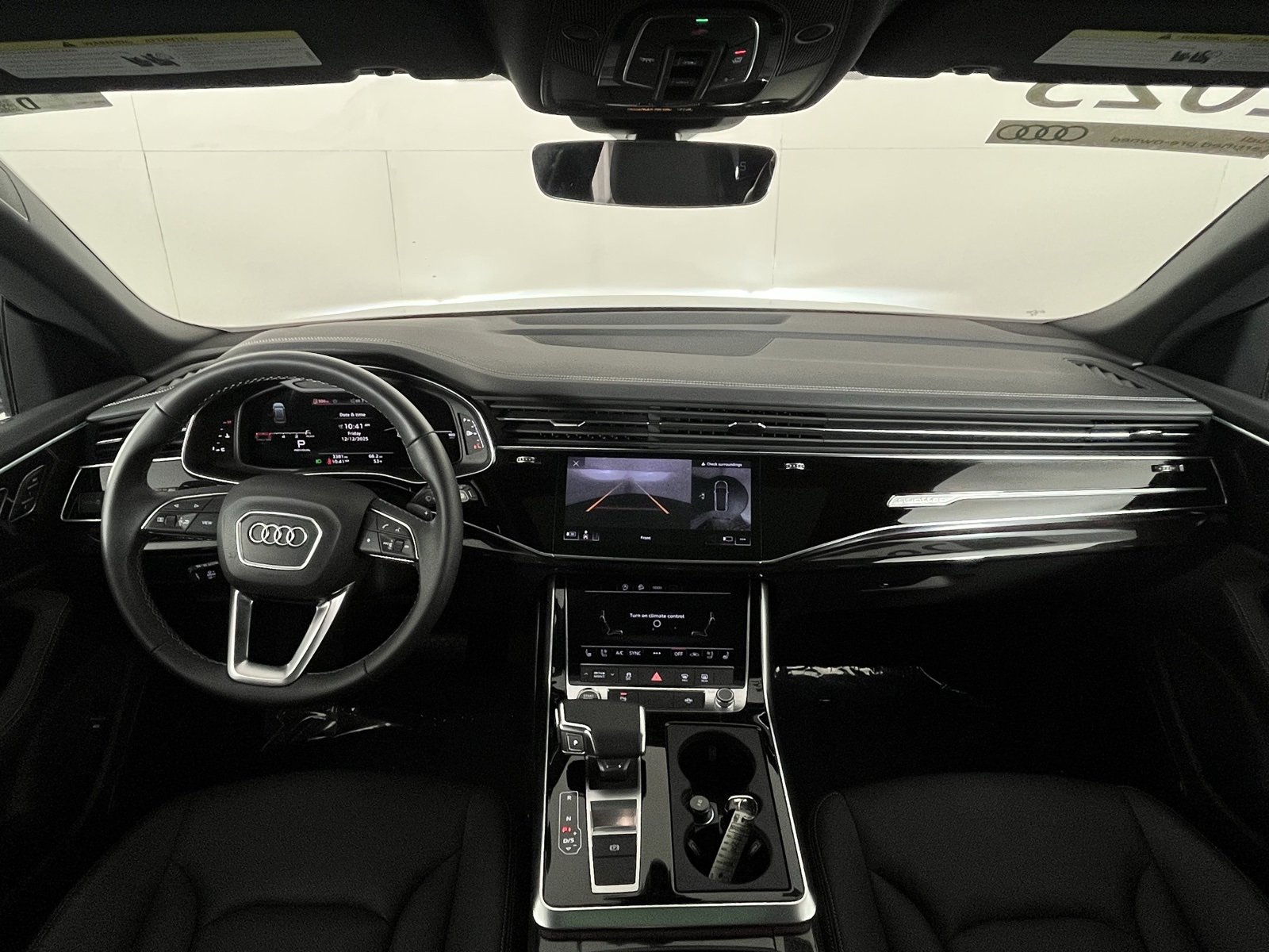 Used 2025 Audi Q8 Premium Plus w/ Premium Plus Package image 17