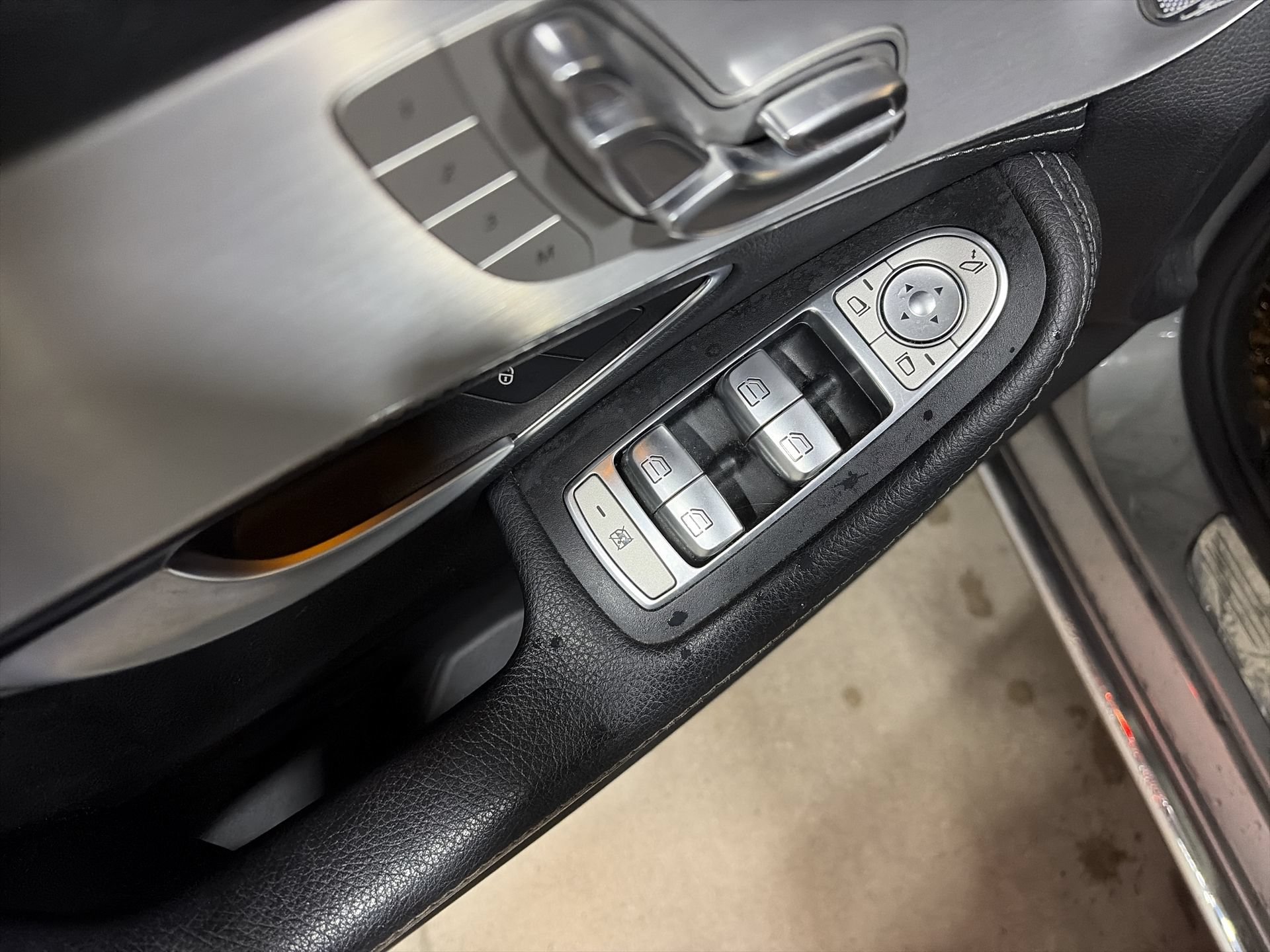 Used 2016 Mercedes-Benz C 300 4MATIC Sedan image 25