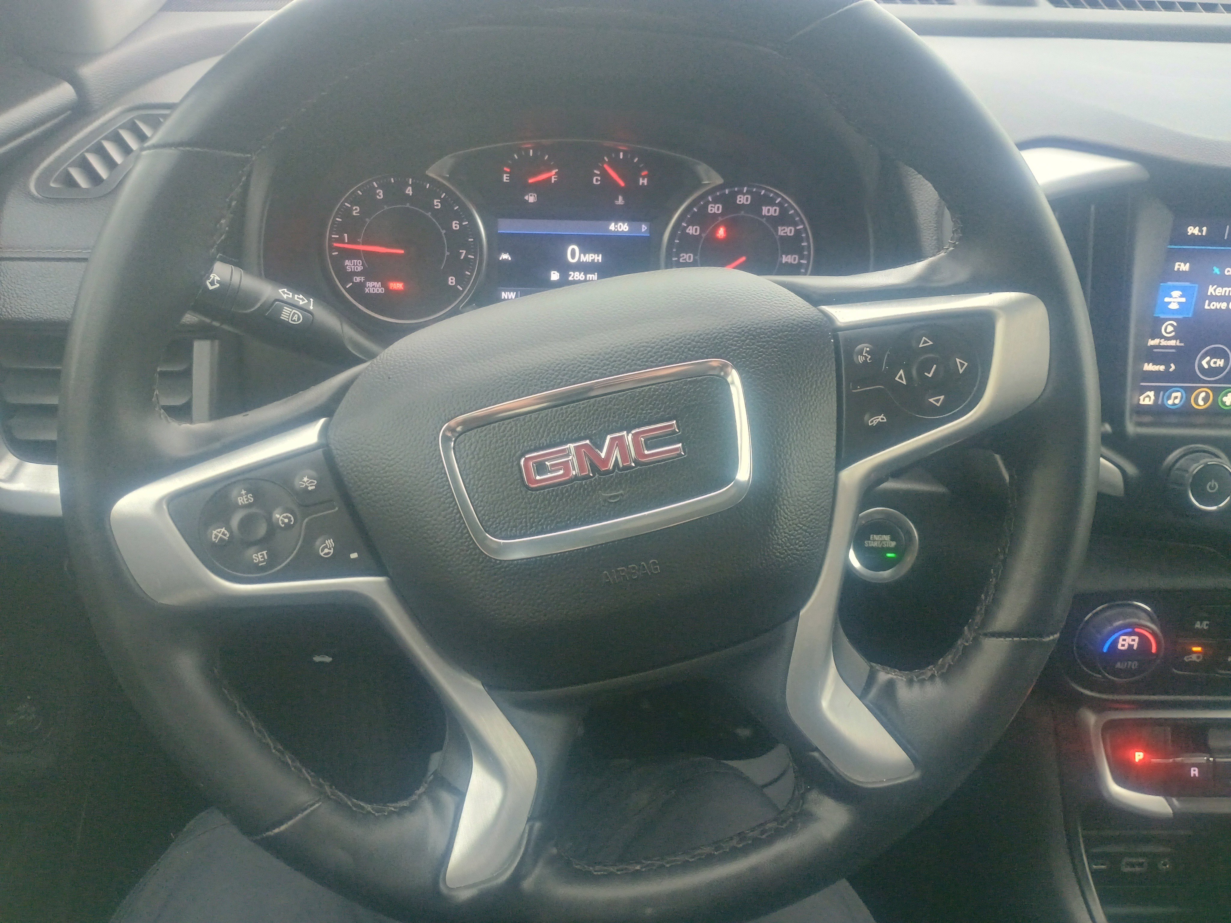 Used 2024 GMC Terrain SLT image 22