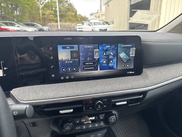 New 2026 Nissan Kicks SV w/ Cold Weather Package FWD image 20