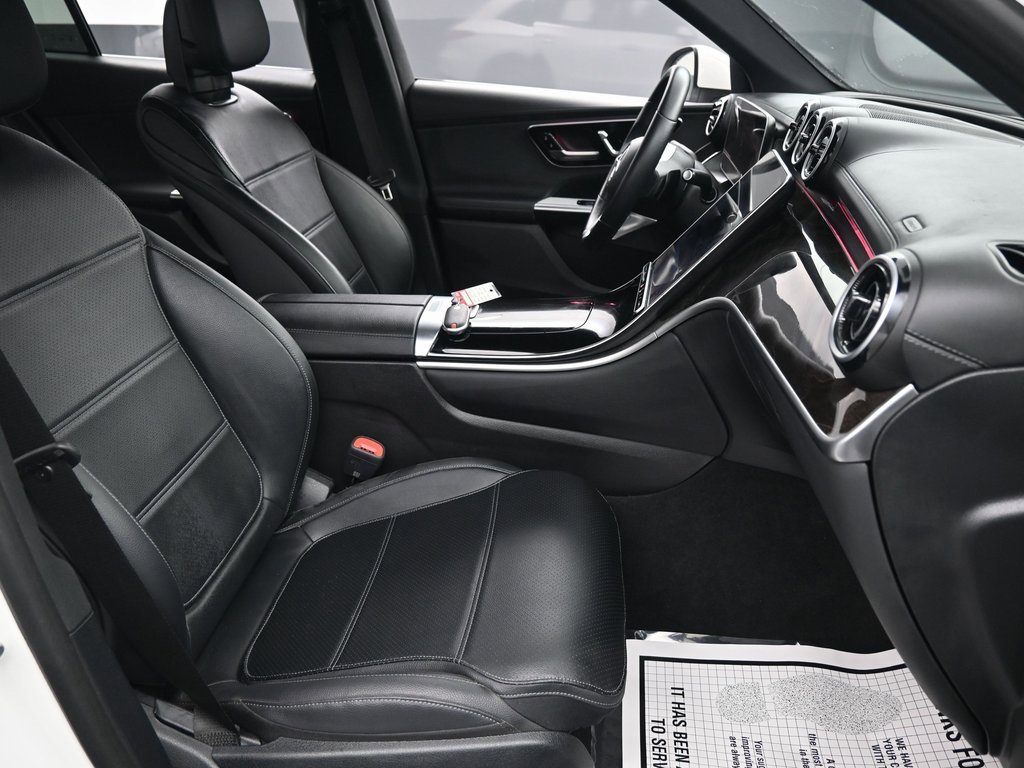 Used 2024 Mercedes-Benz GLC 300 4MATIC image 34