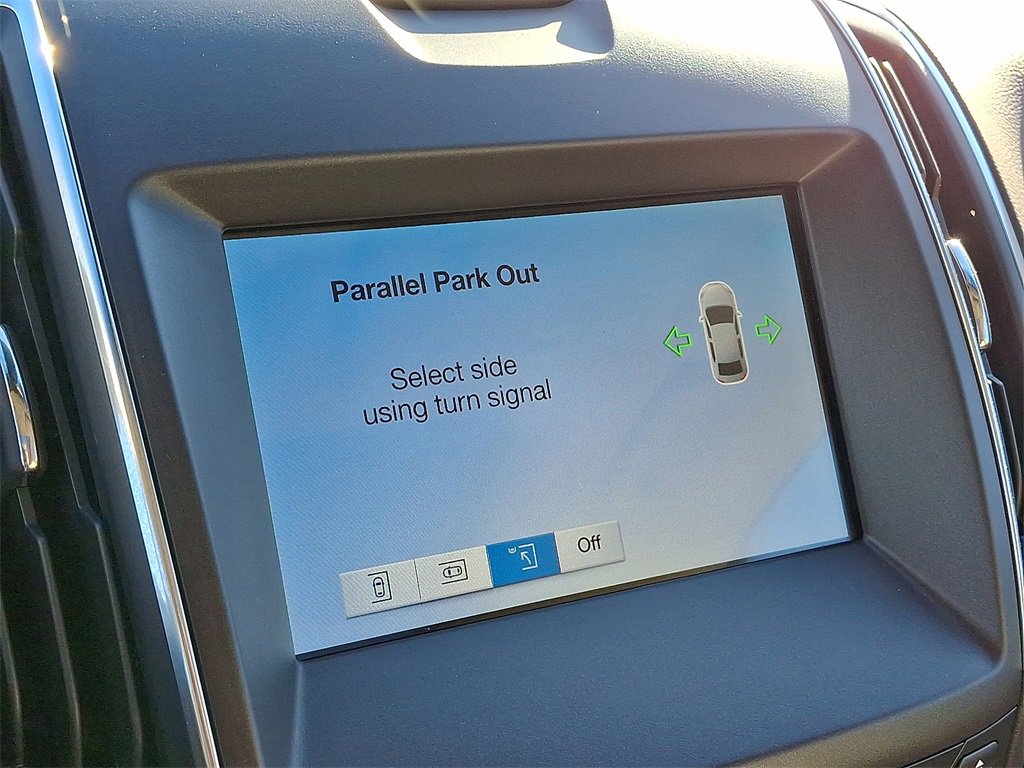 Used 2019 Ford Edge Titanium w/ Equipment Group 301A image 30