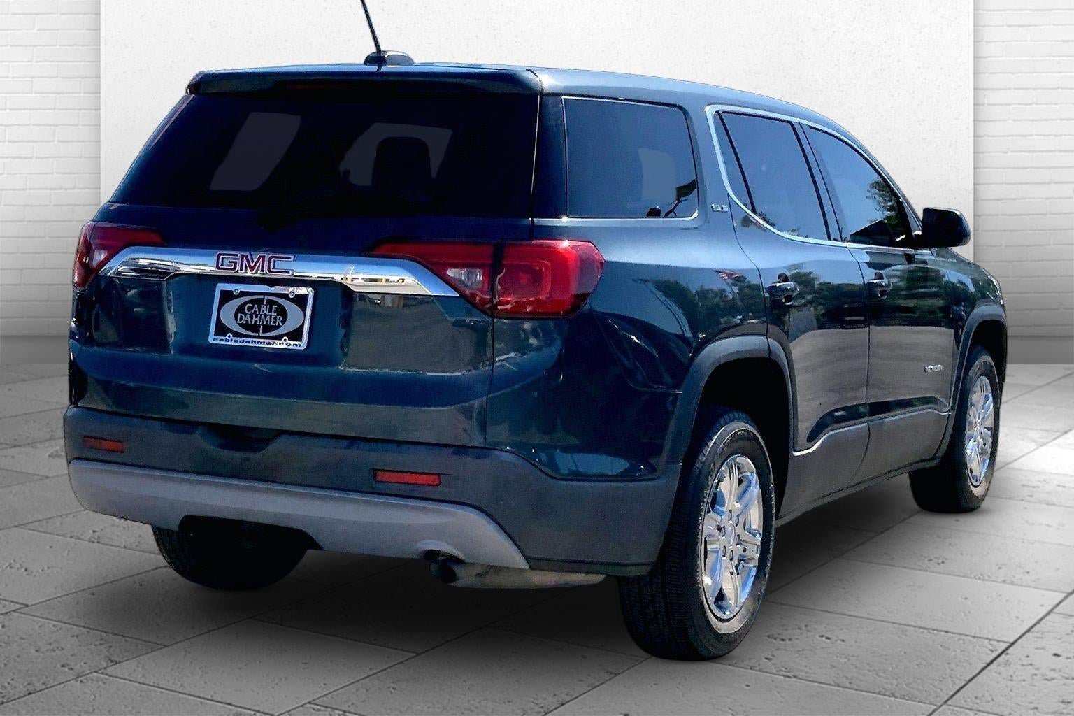 Used 2019 GMC Acadia SLE w/ LPO, Floor Liner Package FWD image 11