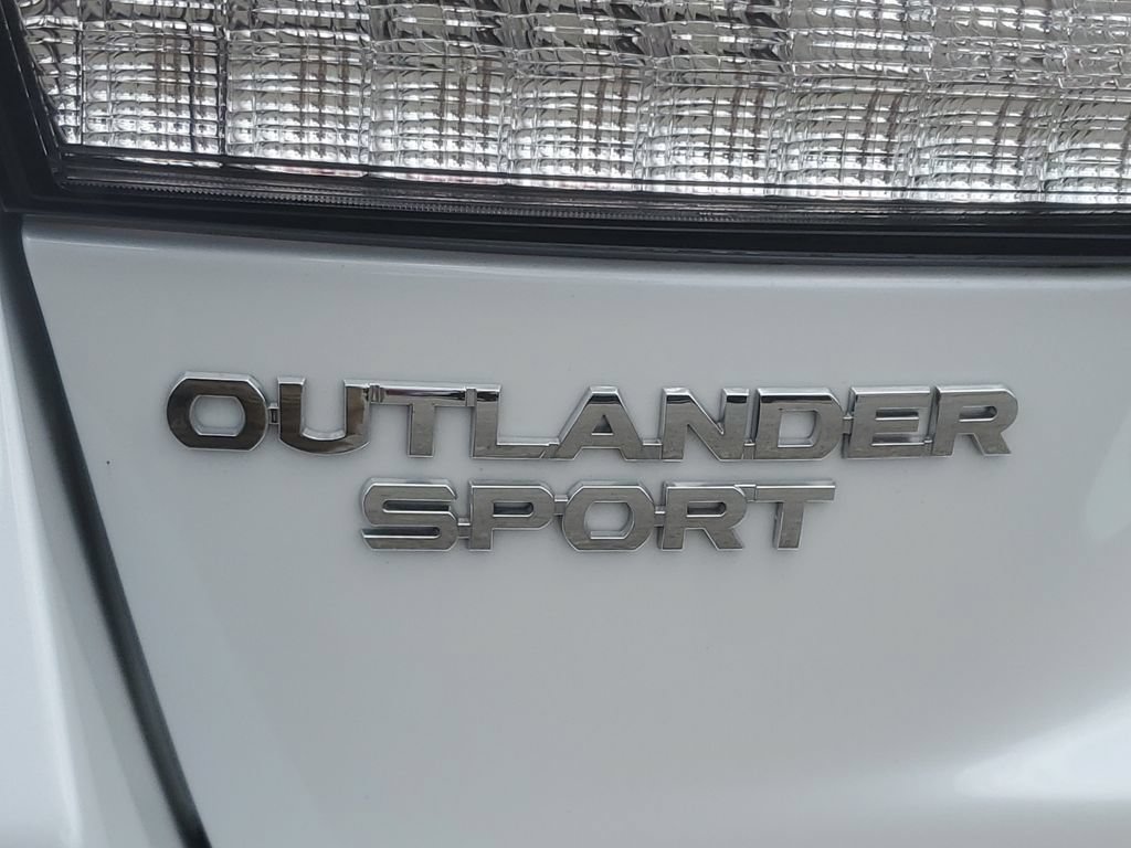 Used 2025 Mitsubishi Outlander Sport SEL AWD/4WD image 36