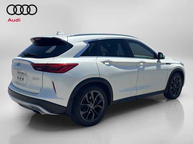 Used 2019 INFINITI QX50 Essential w/ Sensory Package AWD/4WD image 7