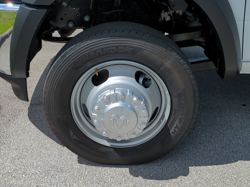 New 2026 RAM 5500 Tradesman w/ Chrome Appearance Group image 11