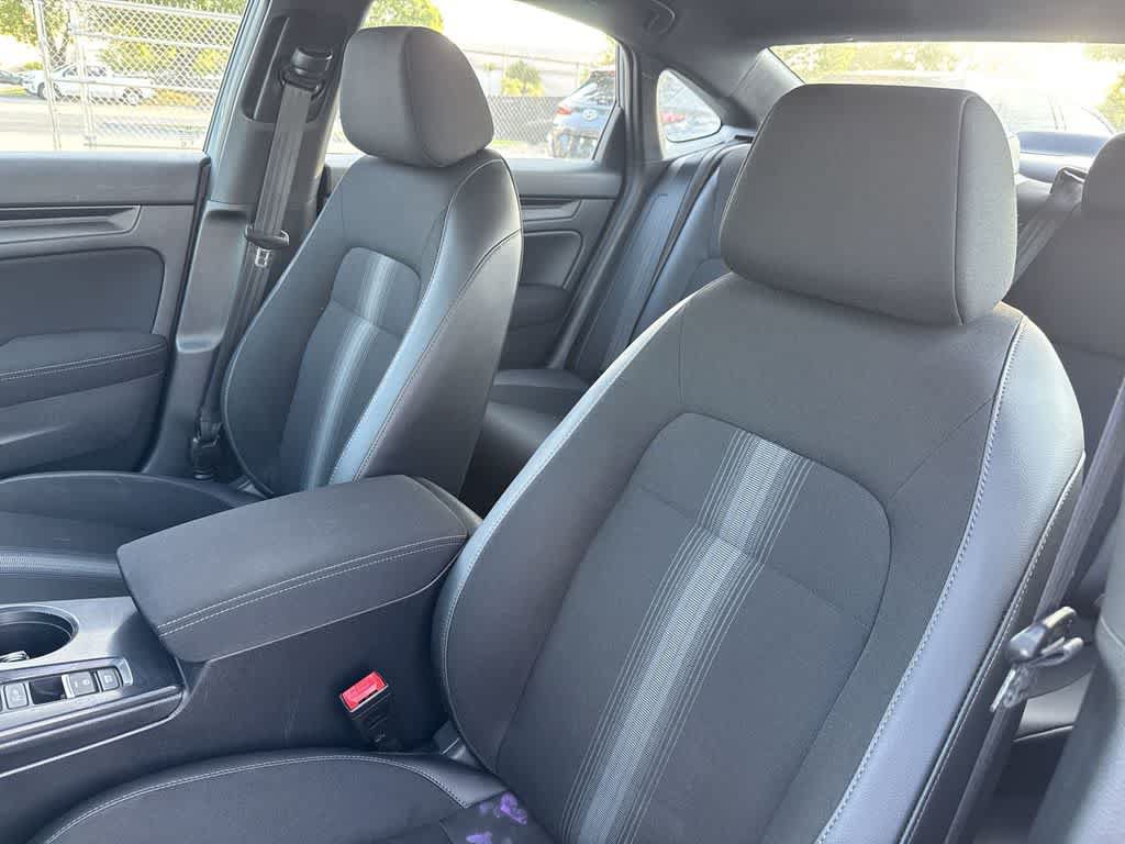 Used 2024 Honda Civic Sport image 13