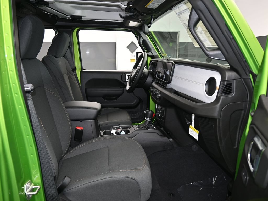 New 2026 Jeep Gladiator Sport AWD/4WD image 35