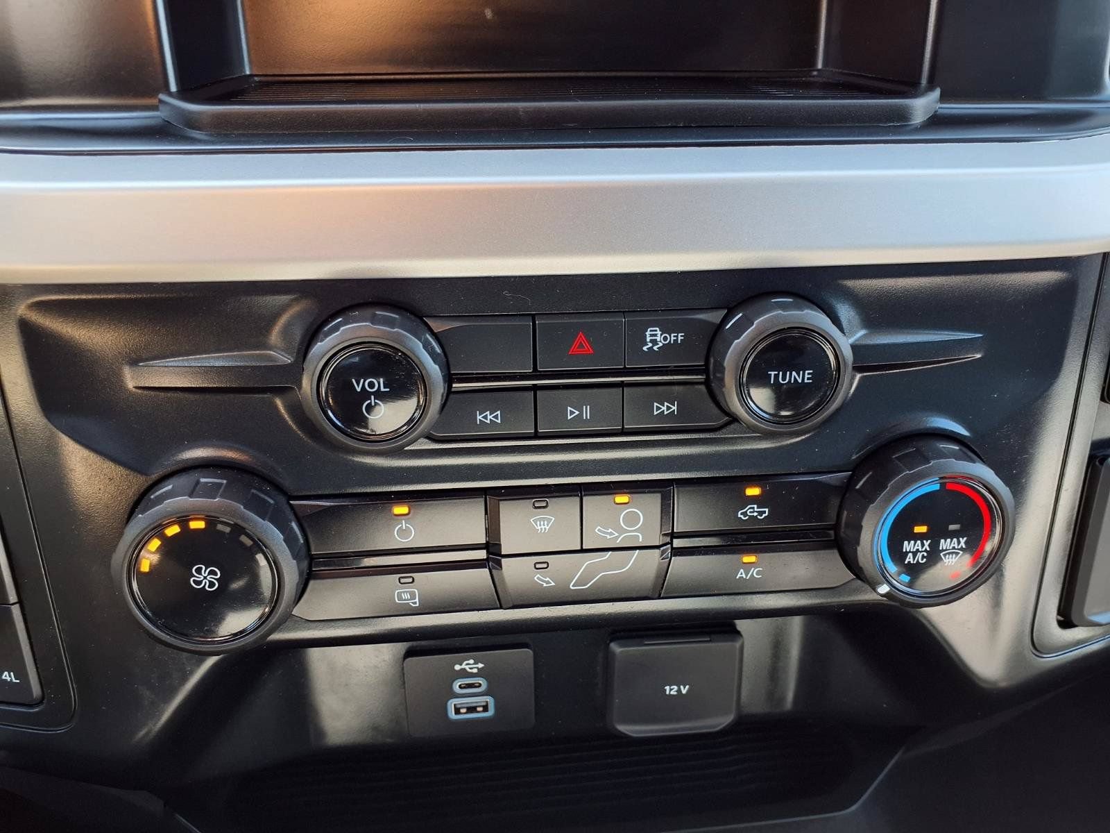 Used 2025 Ford F250 XLT AWD/4WD image 12