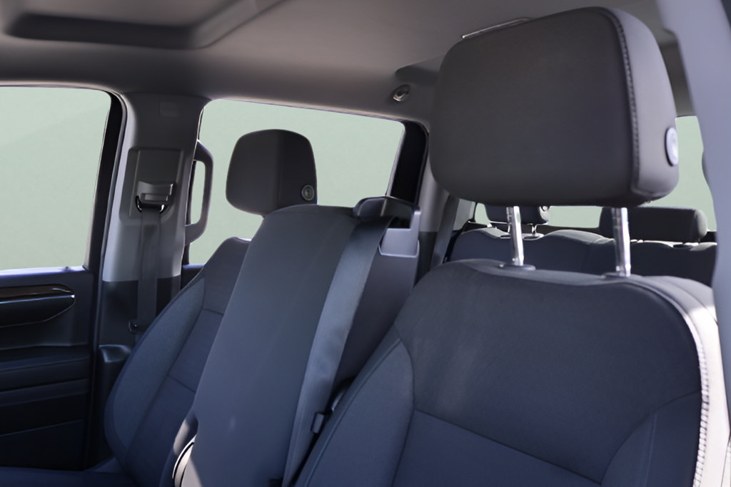 Used 2024 Chevrolet Silverado 1500 LT AWD/4WD image 11