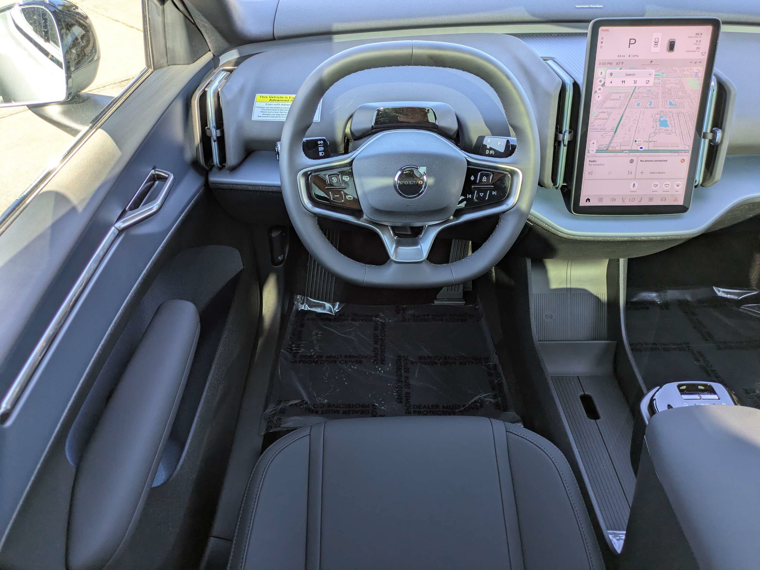 New 2025 Volvo EX30 Ultra w/ Protection Package Premier AWD/4WD image 17