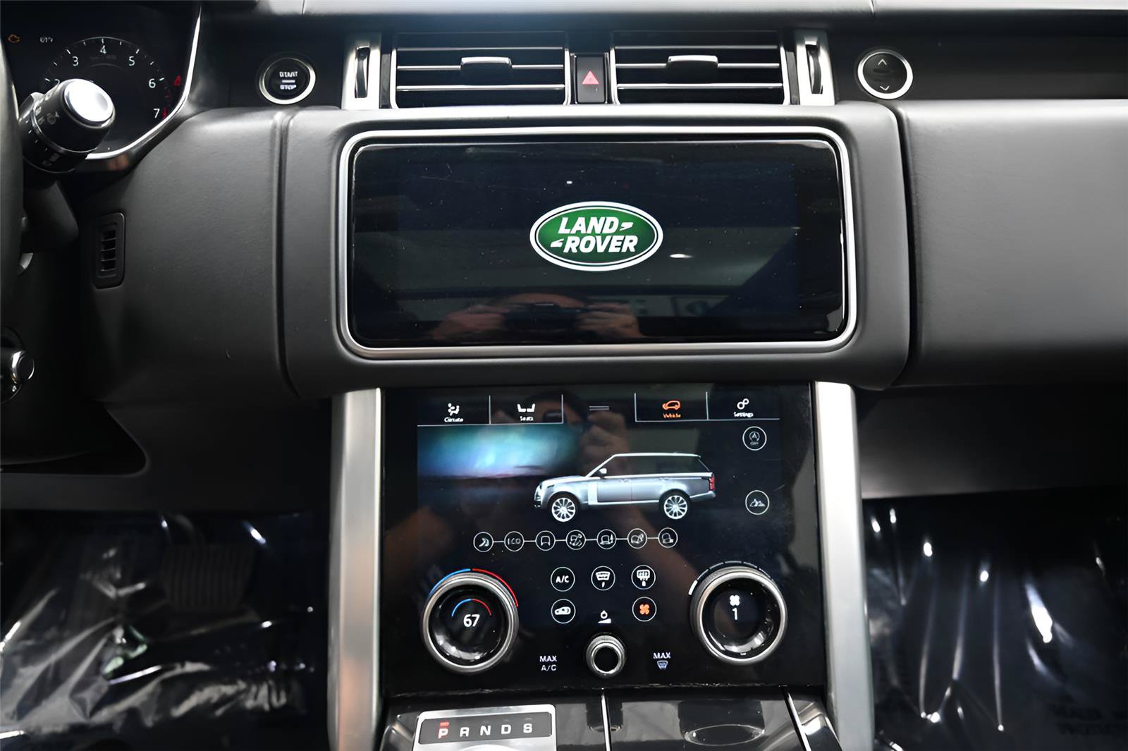 Used 2019 Land Rover Range Rover Supercharged AWD/4WD image 25