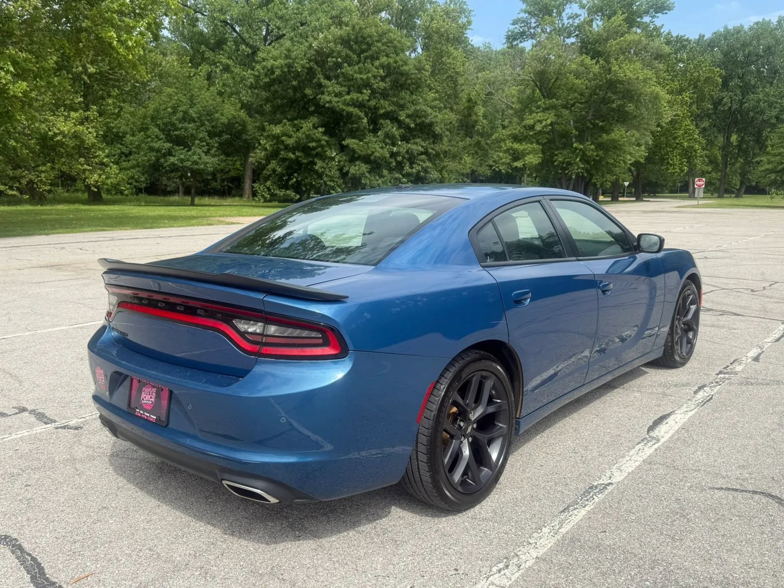 Used 2021 Dodge Charger SXT w/ Blacktop Package RWD image 5