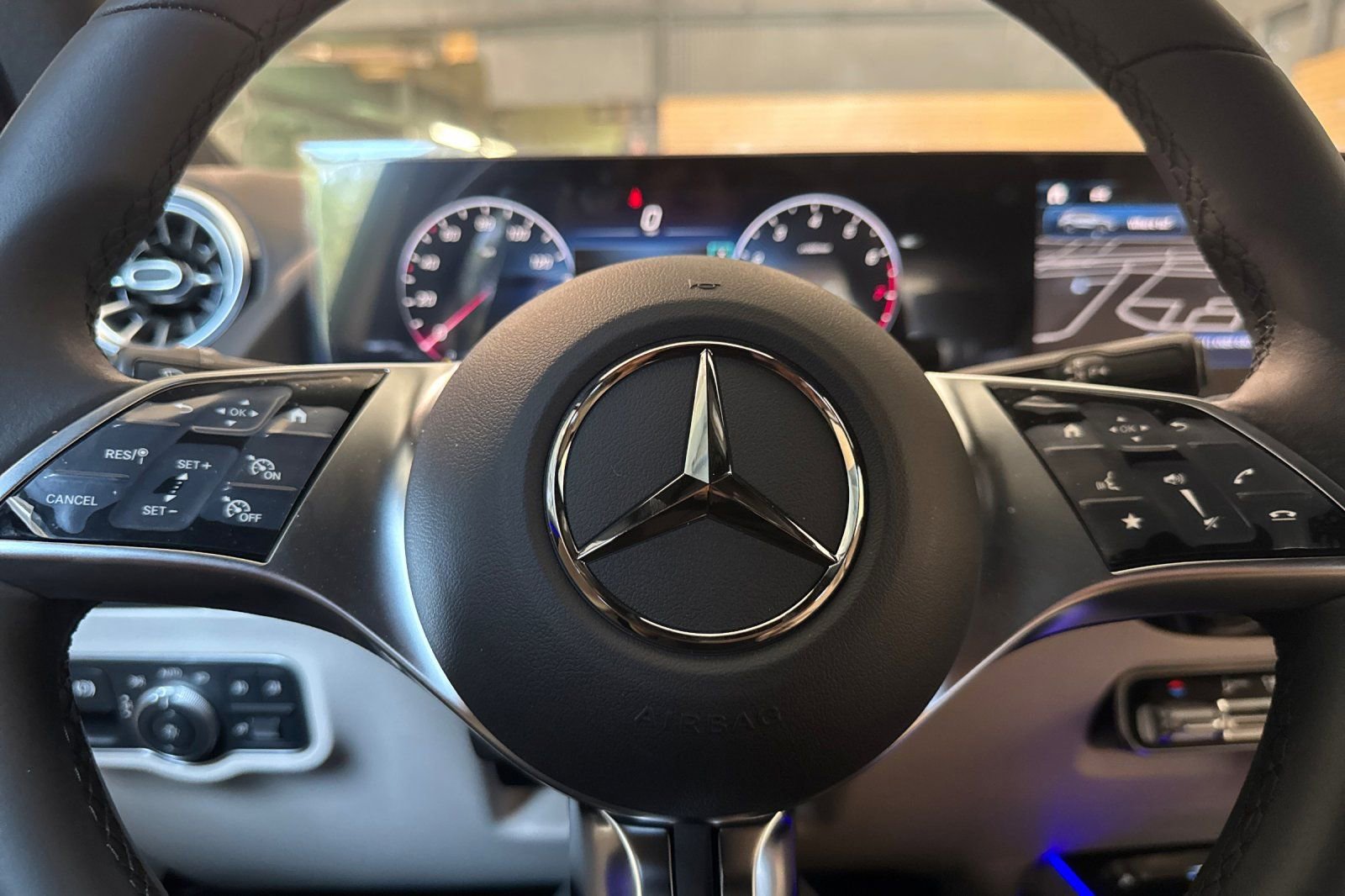 New 2025 Mercedes-Benz GLA 250 image 29