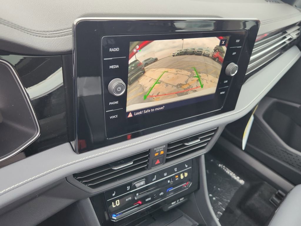 New 2026 Volkswagen Jetta SEL image 9